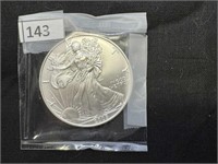 (1) 2005 Silver Eagle unc.