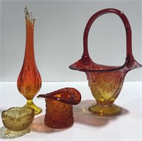 Various amber Fenton glass pieces