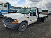 2000 Ford F350 11' S/A Flatbed Truck