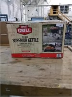22" superior kettle charcoal grill, in box, like