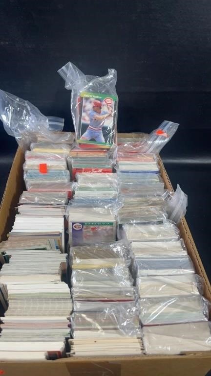 1000+ Sports collectible cards