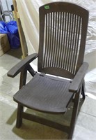 Folding Lounge Chair, used