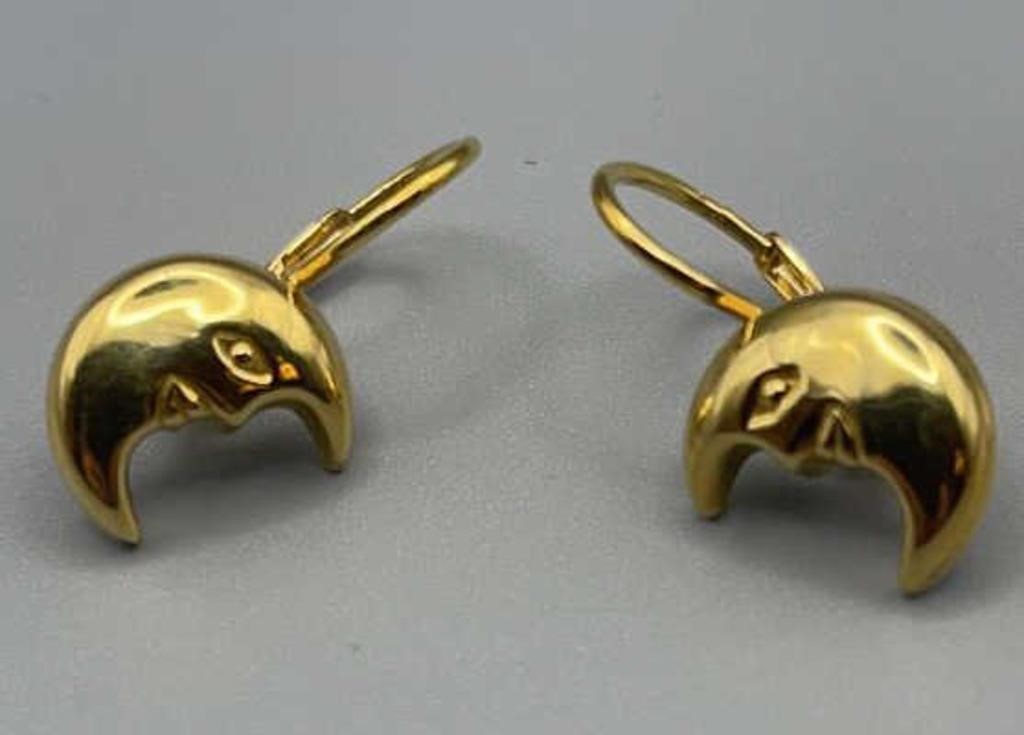 Moon Face 18k Gold Earrings marked 750 3.1g