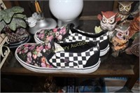 VINTAGE VANS - FLORAL AND CHECKERED - SZ 11