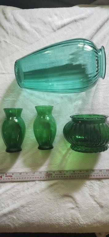 Lot of 4 Glass Vases/Bowls Home Decor