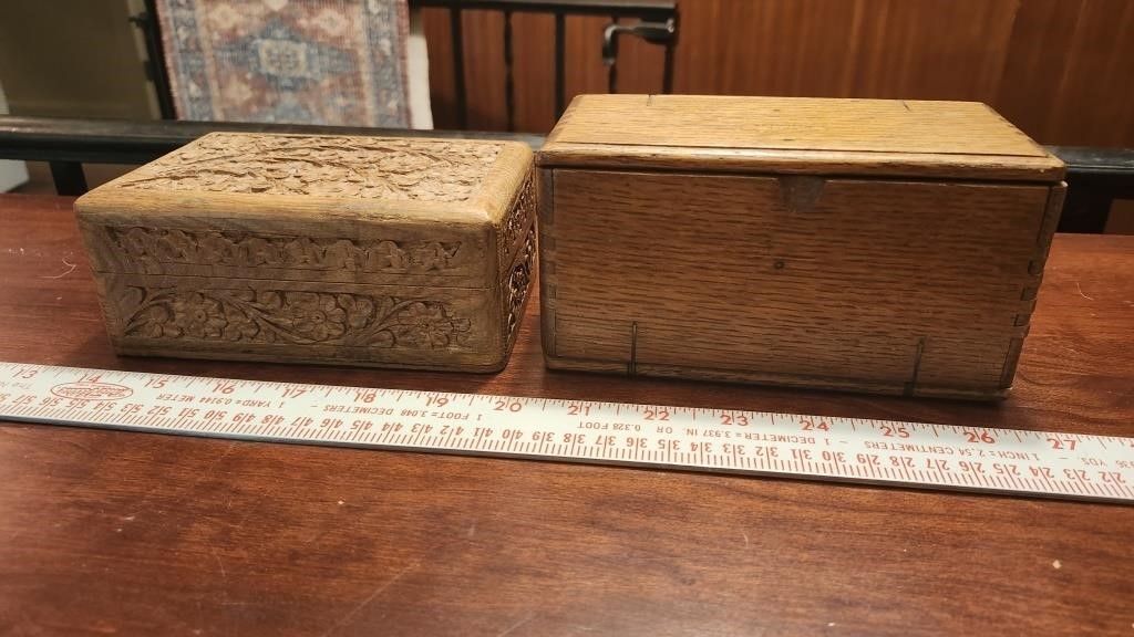 Lot of 2 vintage Boxes (Ornate & Folding)