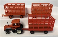 1/64 4 pcs Allis Chalmers Tractor and Hay Wagons