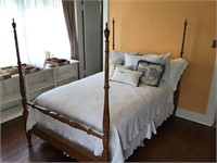FULL SIZE CANOPY BED, PILLOWS, SPREAD (canopy