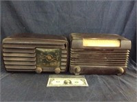 (2)   Vintage tube radios Zenith model 5D811 and