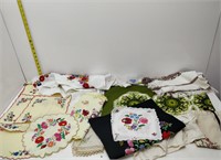 vintage tablecloths and linens