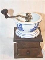 ANTIQUE STYLE COFFEE GRINDER ! -UP-L