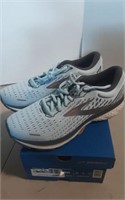 Brooks "Ghost 13" Womens Shoes (Size 10)