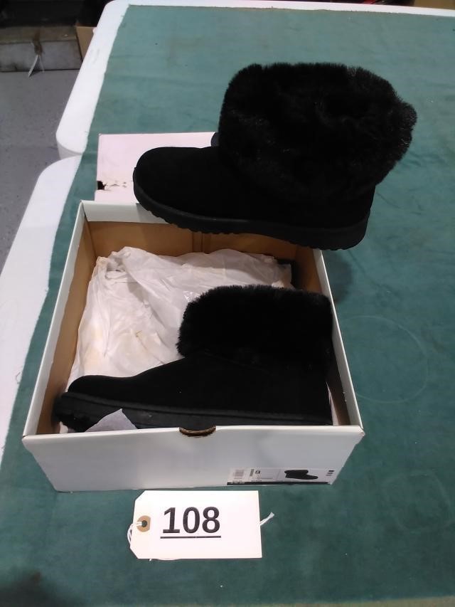 Ladies Black Boots Size 8
