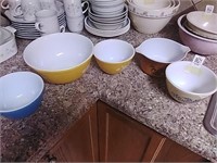 Pyrex Bowls