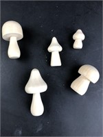 (5) Wood Mushrooms