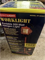 500 Watt Portable Halogen Light with Stand  MG35