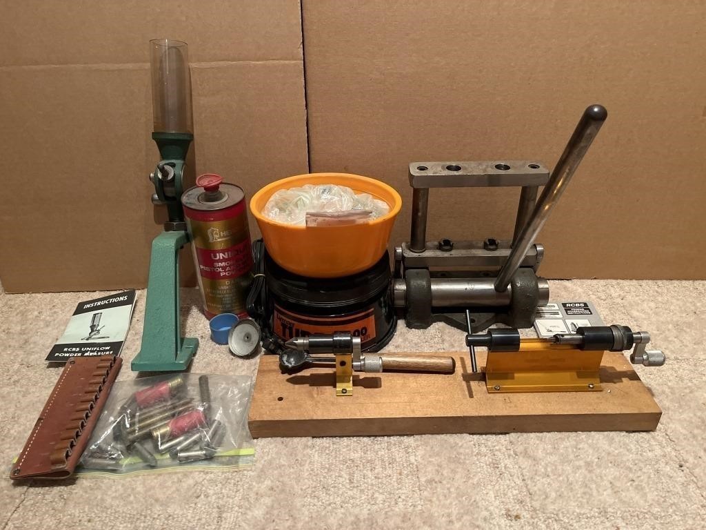 Gun Reloading Lot, Powder Measure, Tumbler