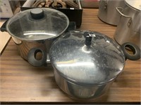 STAINLESS STEEL POTS WITH LIDS