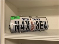 NEW YORK CLAMSHELL LICENSE PLATE PURSE