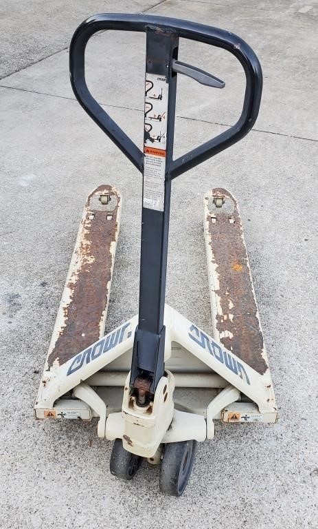 INDUSTRIALCROWN LIFT TRUCK PALLET JACK, - NO SHIP