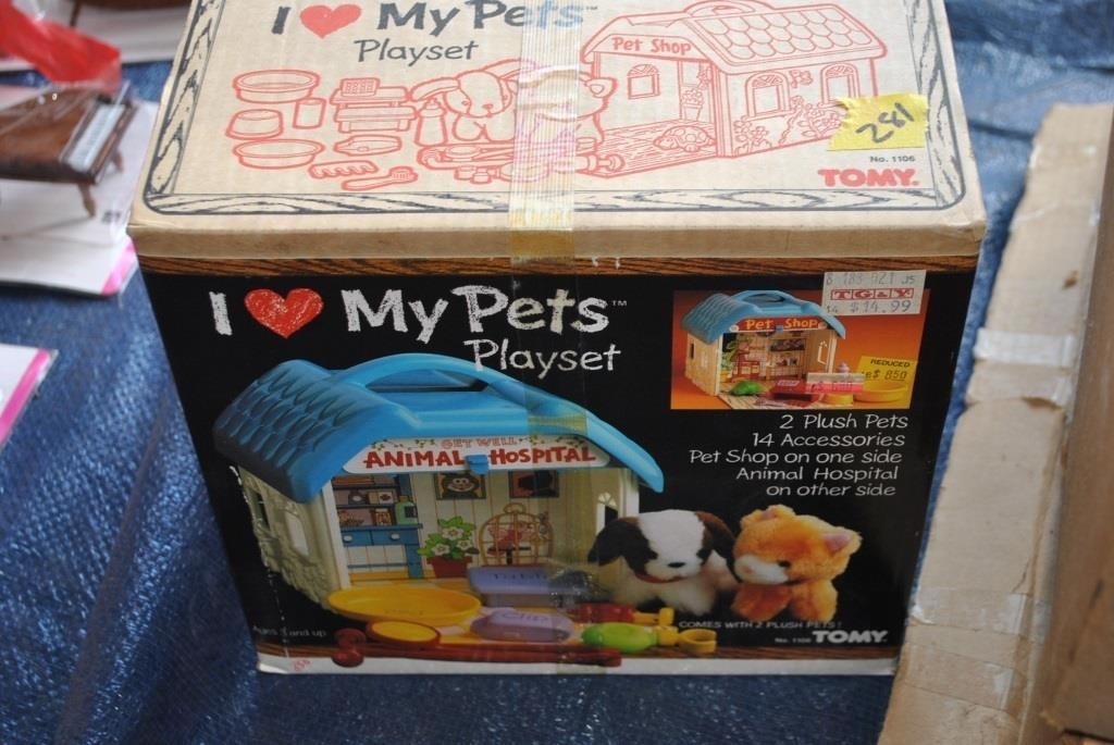 1985 POMY I love my pets playset New in box