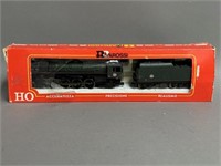 Rivarossi HO Steam Engine 2-8-2 in Box