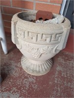 2 concrete urns medium