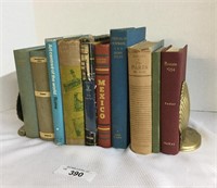 12 pcs. Vintage Books & Shell Bookends