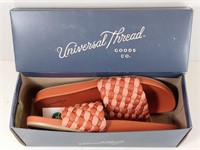NEW Universal Threads Sandals (Size: 8)