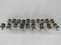 (19) VINTAGE CASTING REELS: