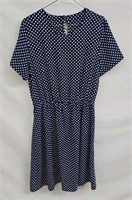 R4) WOMENS SIZE 14 DRESS