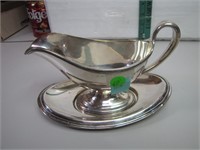 Vintage Reed & Barton SilverPlate Gravy Boat and
