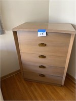 BLONDE CHEST OF DRAWERS
