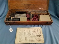 Vintage Erector Set In Wooden Box