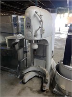 Hobart V1400 140qt Mixer [WWR]