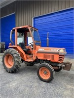 Kubota L2850 Tractor