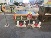 Union 76 Gas Station, no other adjacent pieces