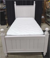 Stanley MYHAVEN Cottage Twin Bed