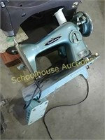Coronado precision sewing machine 45-4118