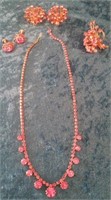 V - COSTUME JEWELRY NECKLACE & EARRINGS (L115)
