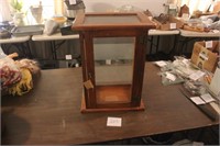 DISPLAY CASE 10X15X20