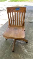 Wood swivel office chair