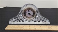 Vintage quartz linden mantle clock.