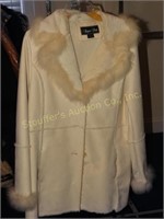 Regent Park Coat size medium, Real Fur Trim