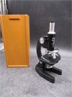 Edmund Scientific 300X Microscope