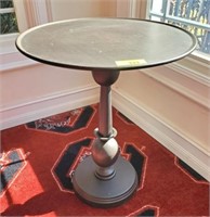 METAL SIDE TABLE ROUND