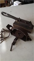 Small animal trap and (Tabacco) cutter