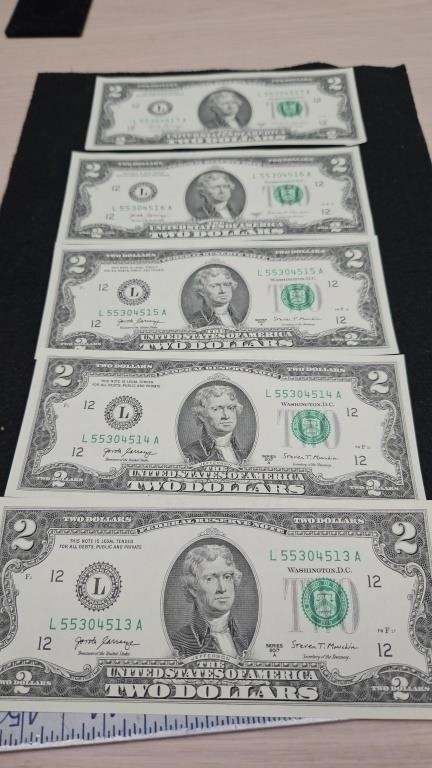 5- sequential 2 dollar bills