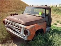 1960 IHC Cab and Front