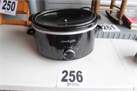 Crockpot Slow Cooker (U233)